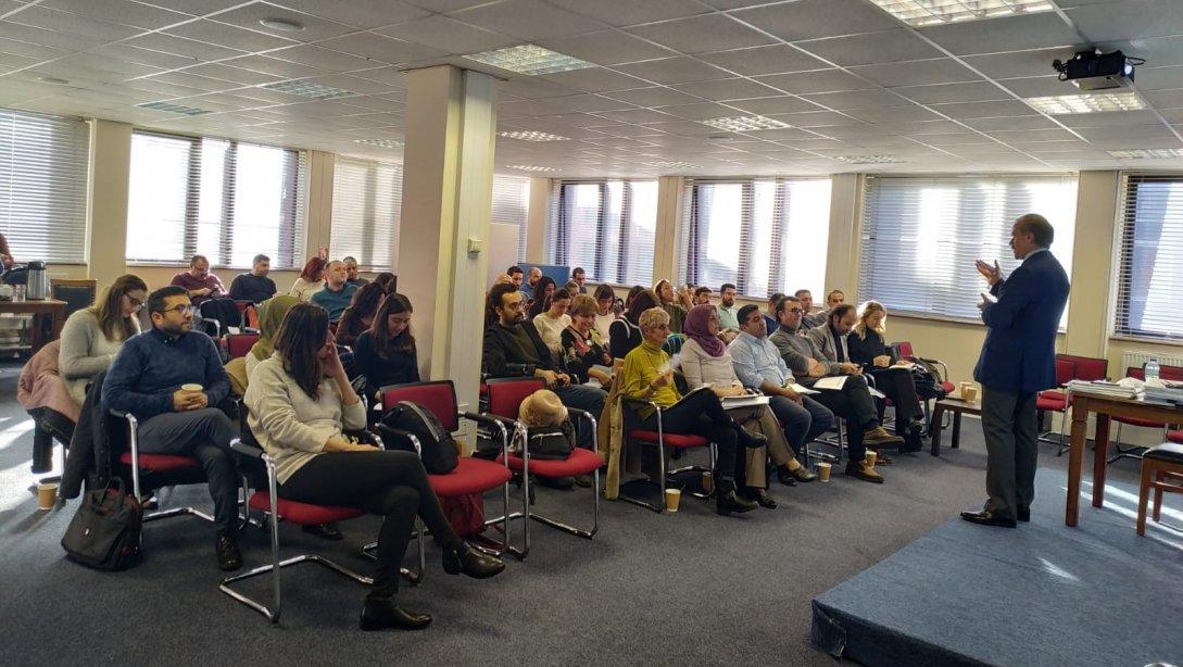 GCSE ve A-Level Türkçe Sınavları ile ilgili bilgilendirme toplantısı yapıldı.