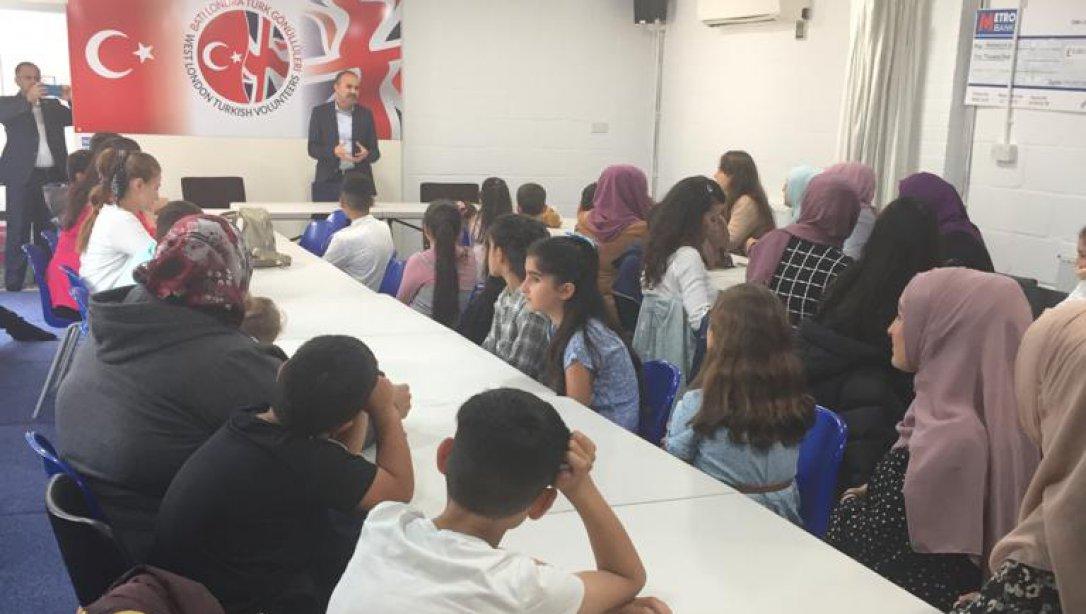 Eğitim Müşaviri Hasan Ünsal, Hounslow Türk Dernek Okulu karne dağıtım törenine katıldı.